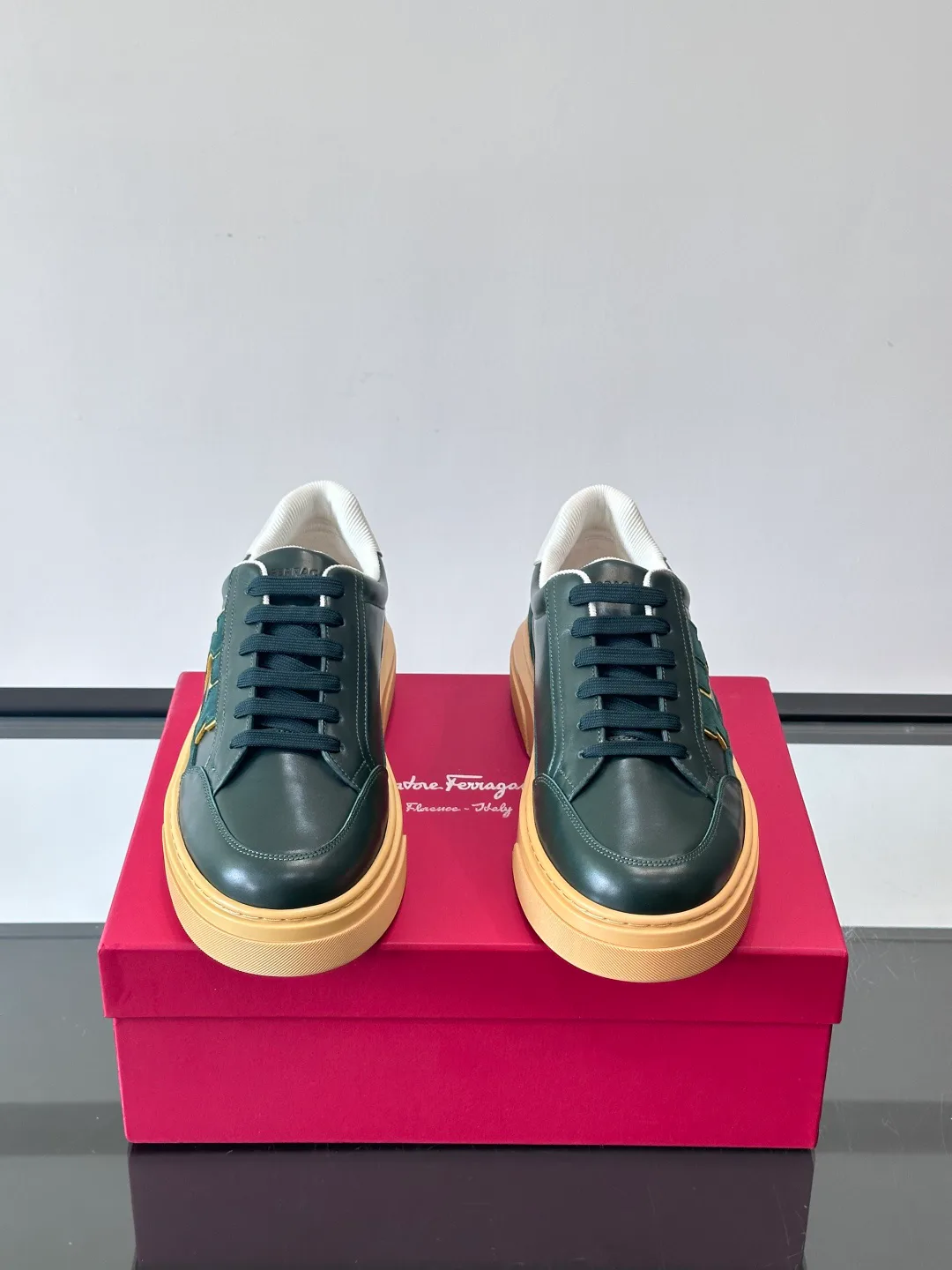 Кроссовки Мужские Salvatore Ferragamo 10822669