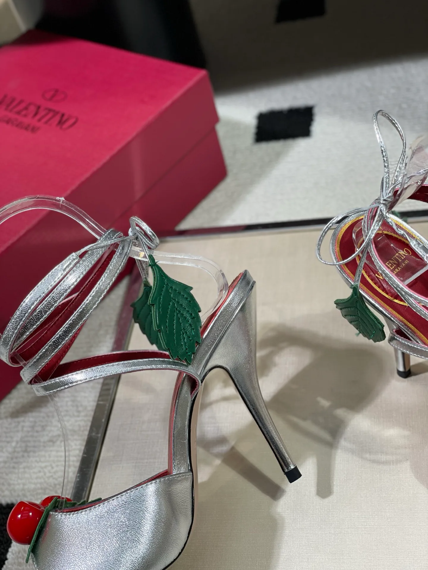 Босоножки Женские Valentino 13189672