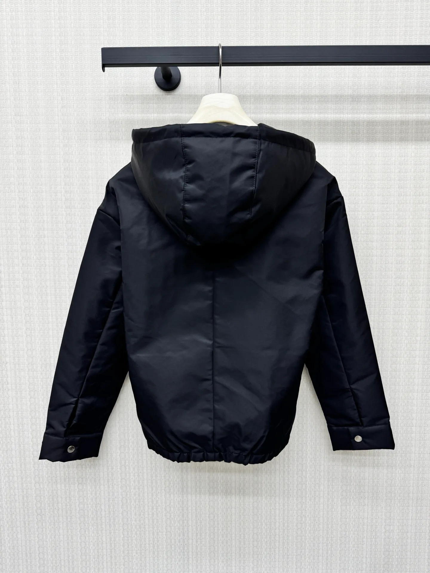 Куртки И Пуховики Женские Prada 18204533