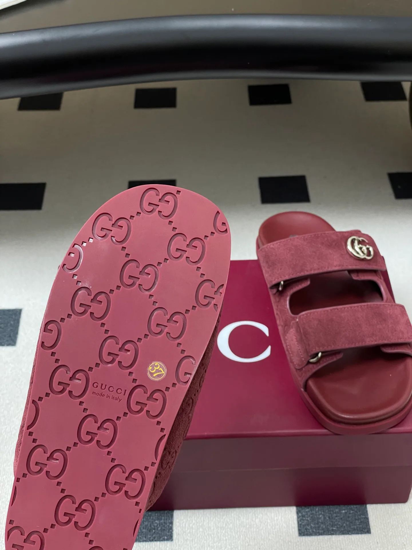 Сандалии Женские Gucci 11777360