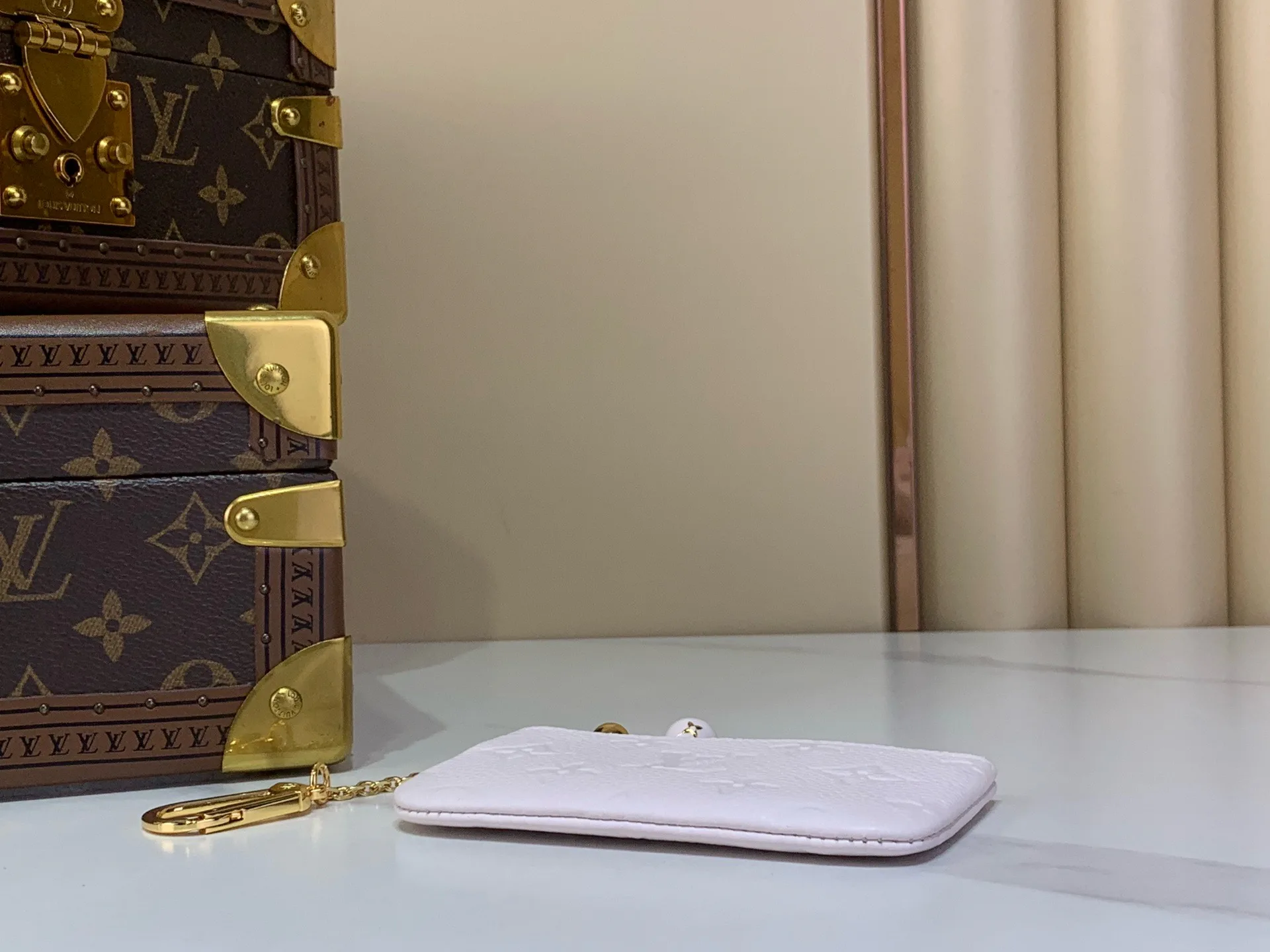 Клатчи Женские Louis Vuitton 17499377