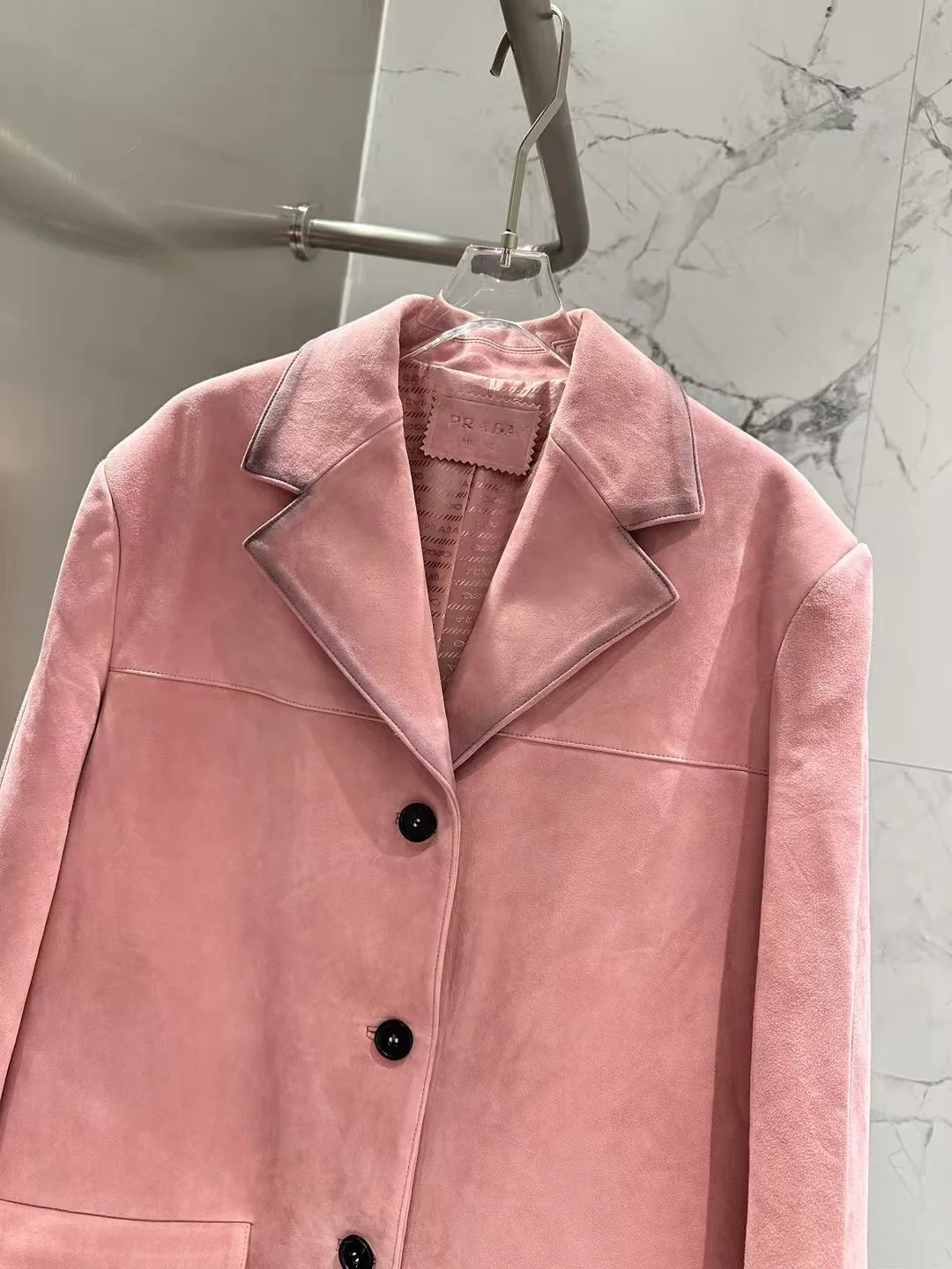 Кожаные Куртки И Дублёнки Женские Prada 13186432