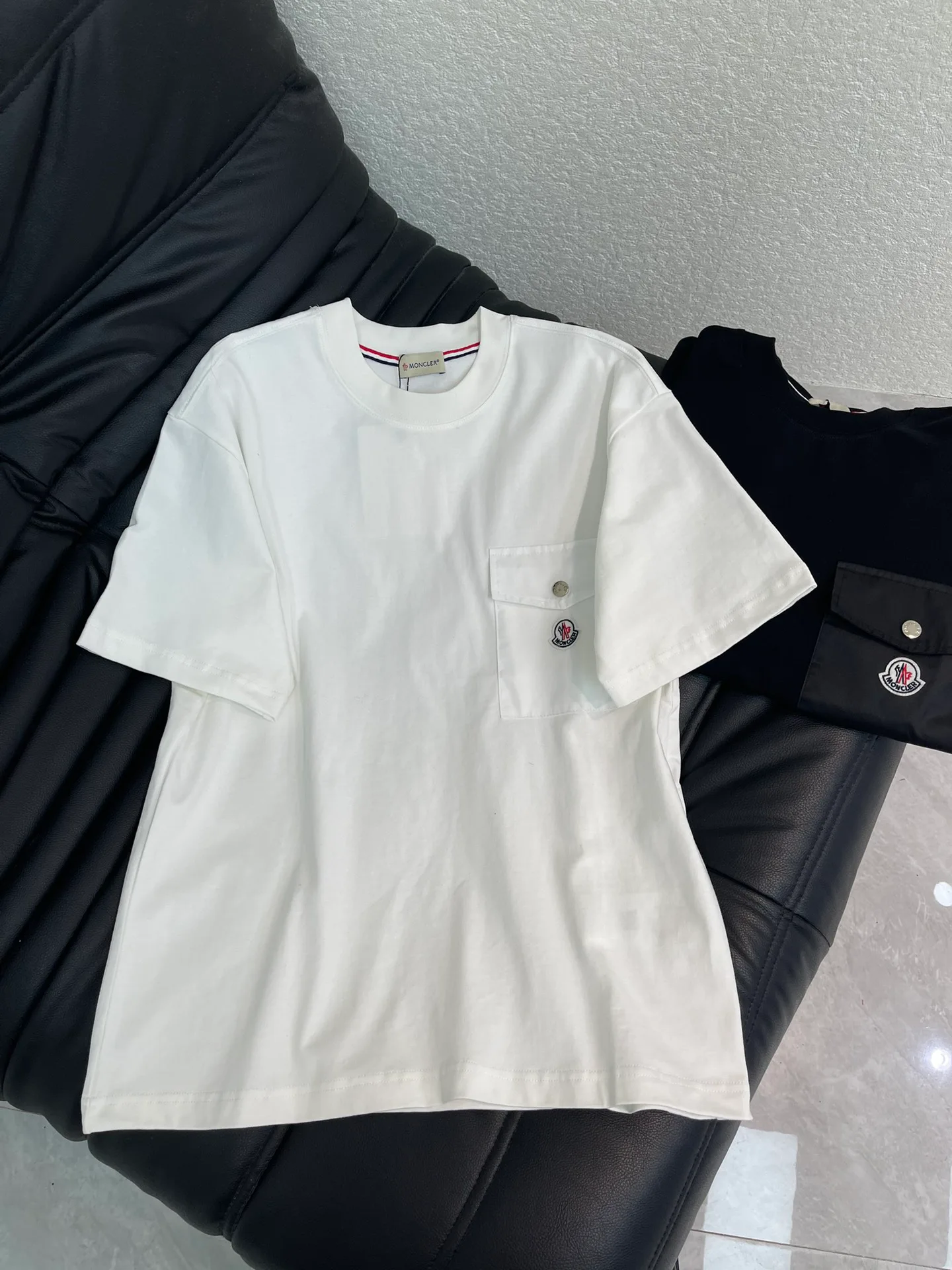 Футболки Женские Moncler 11340571