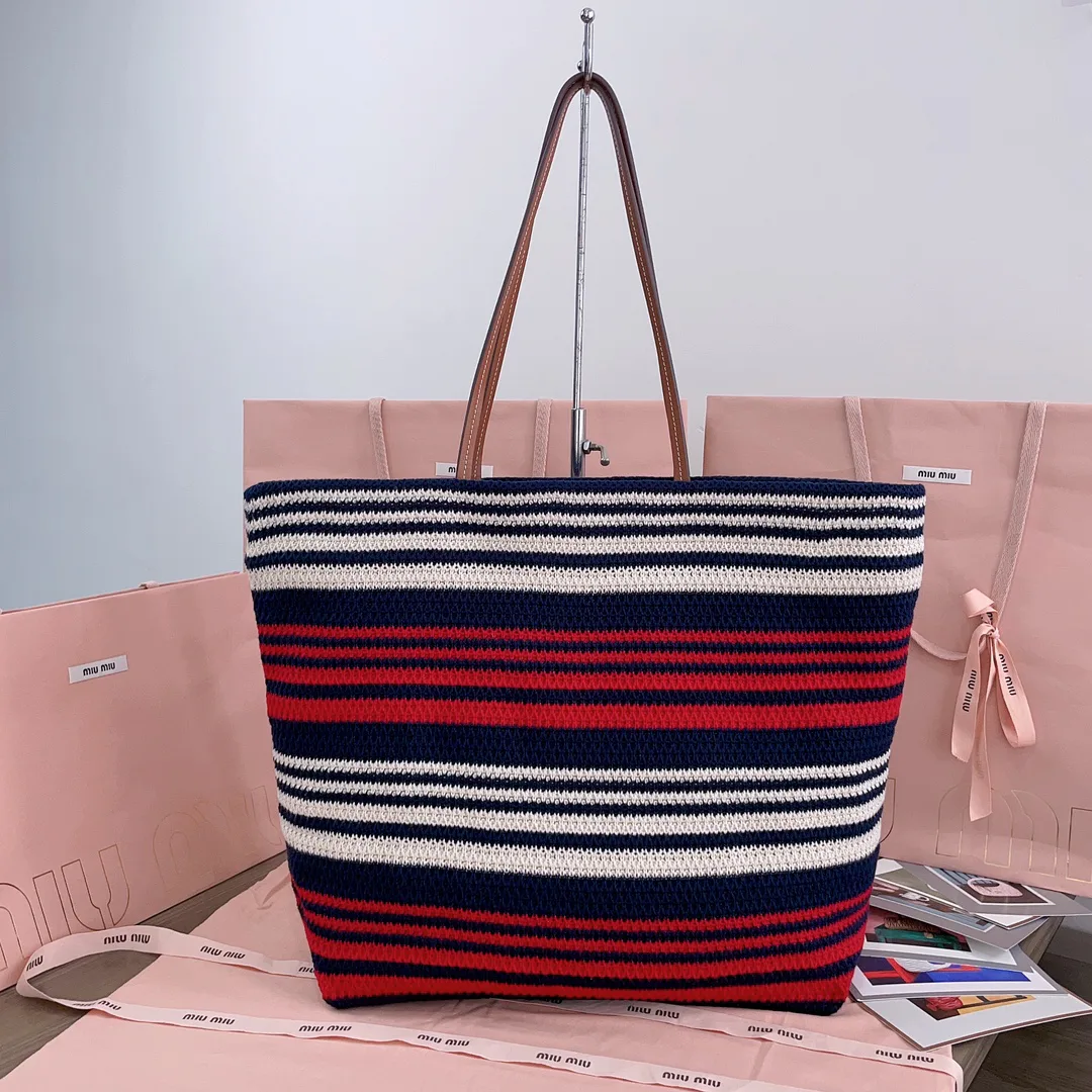 Классические Сумки Женские Miu Miu 445096