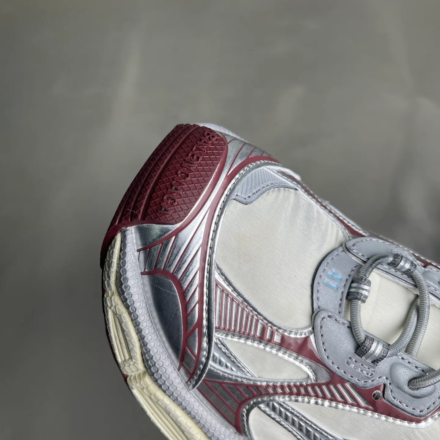 Кроссовки Женские Balenciaga 425300