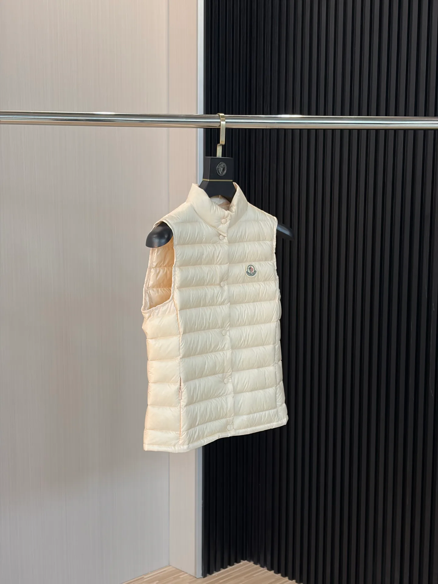 Жилеты Женские Moncler 18048233