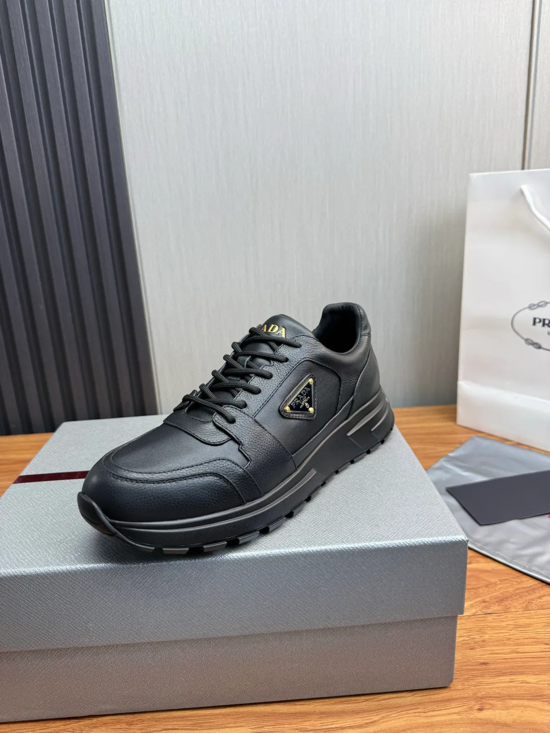 Кроссовки Мужские Prada 18039813
