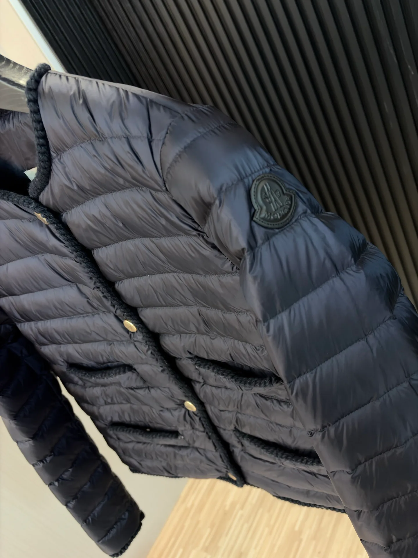 Куртки И Пуховики Женские Moncler 18673354