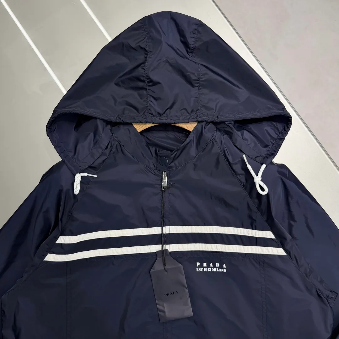 Куртки И Пуховики Мужские Prada 17635228