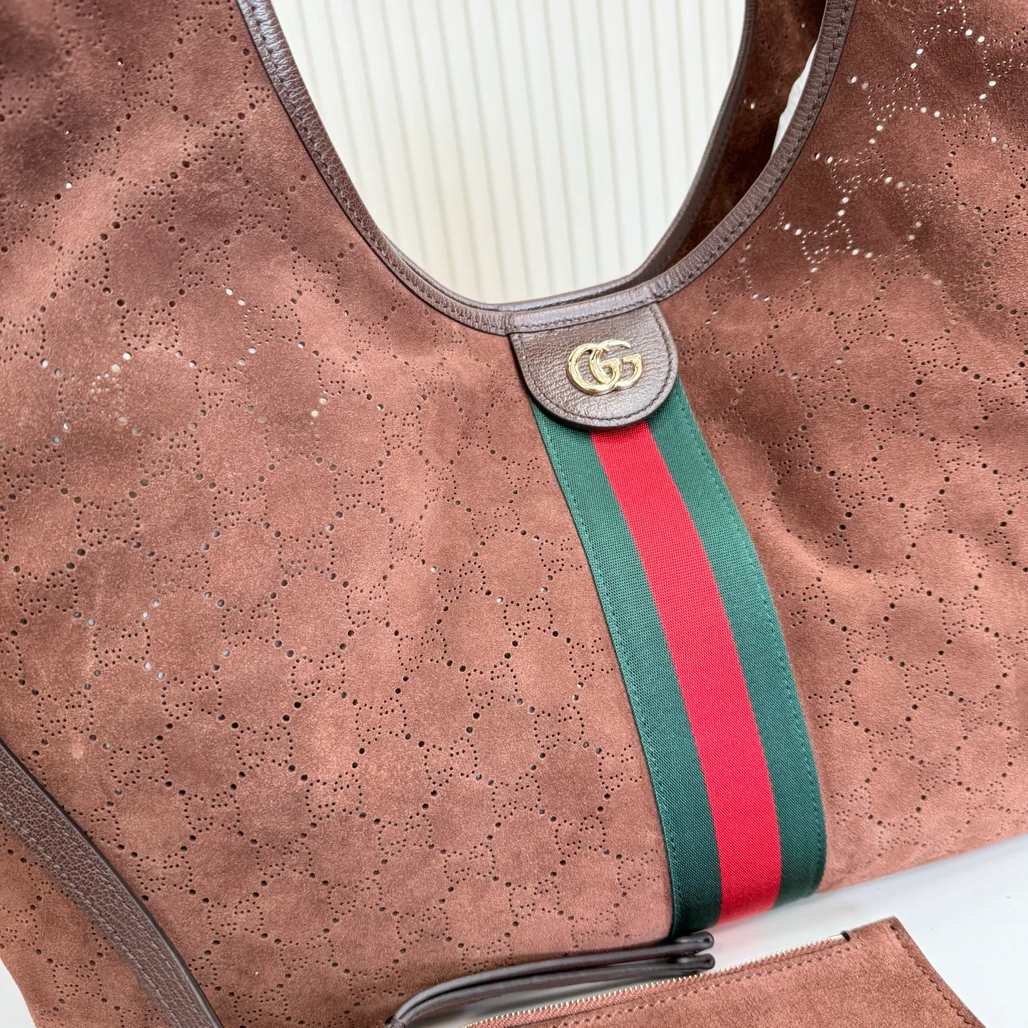 Классические Сумки Женские Gucci 18210735