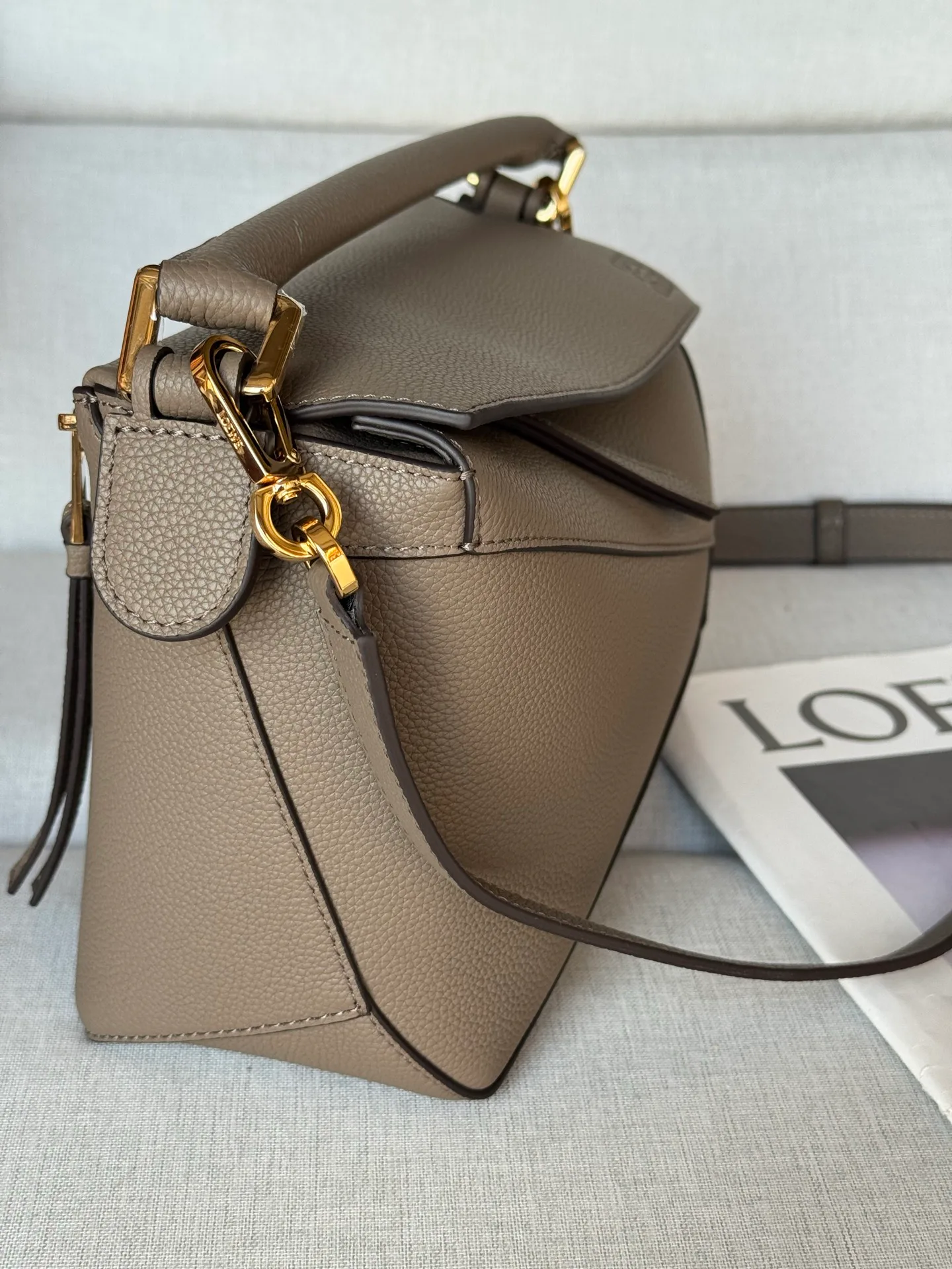 Классические Сумки Женские Loewe 13339552