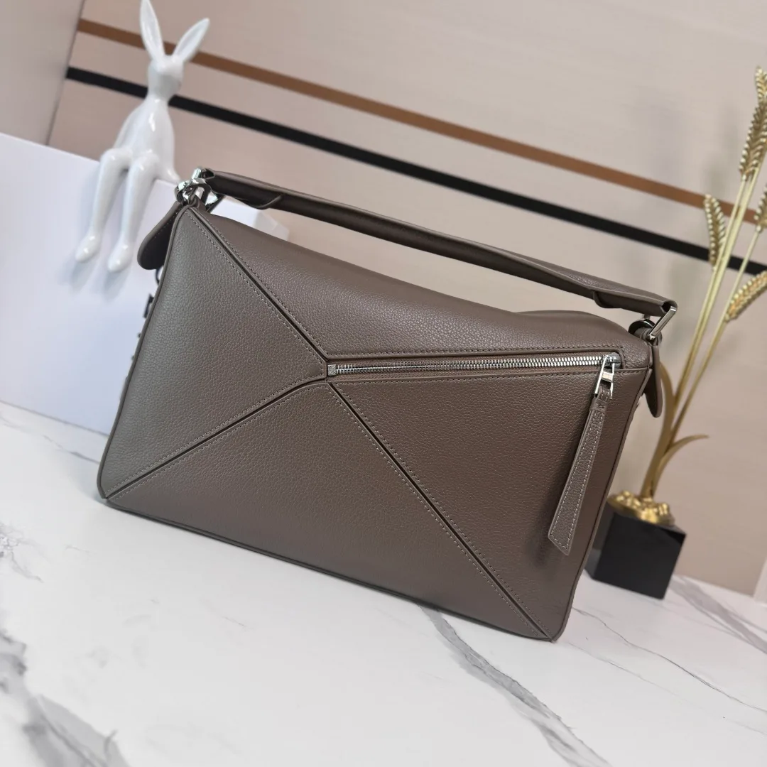 Сумки На Ремне Женские Loewe 11674540