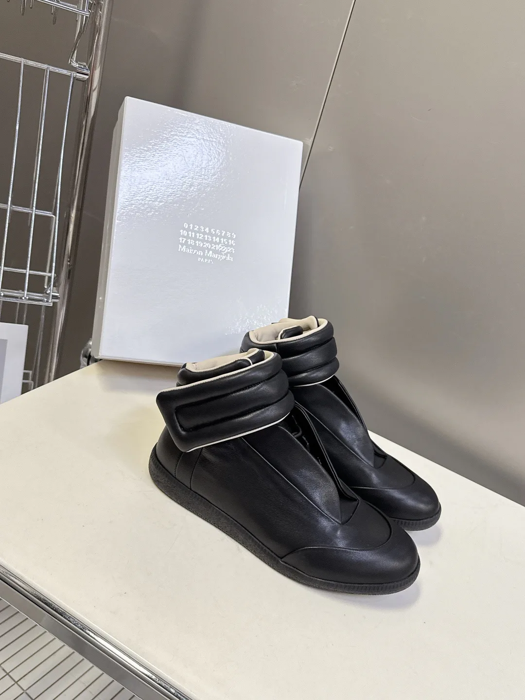 Кроссовки Женские Maison Margiela 14147026