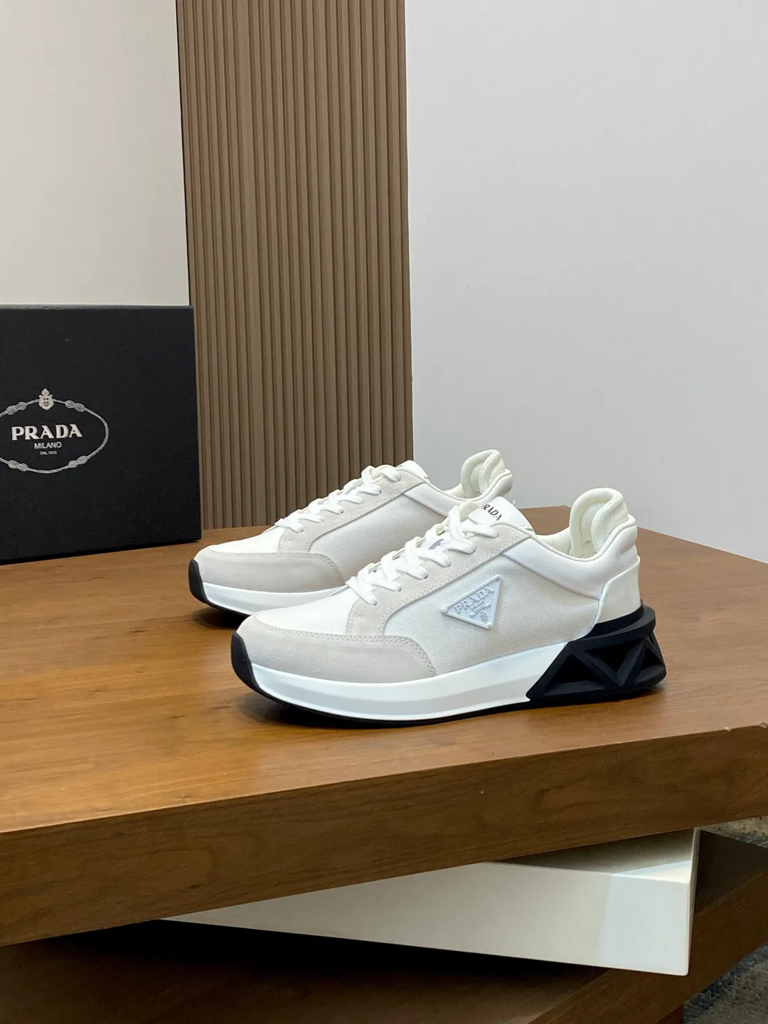 Кроссовки Мужские Prada 18859333