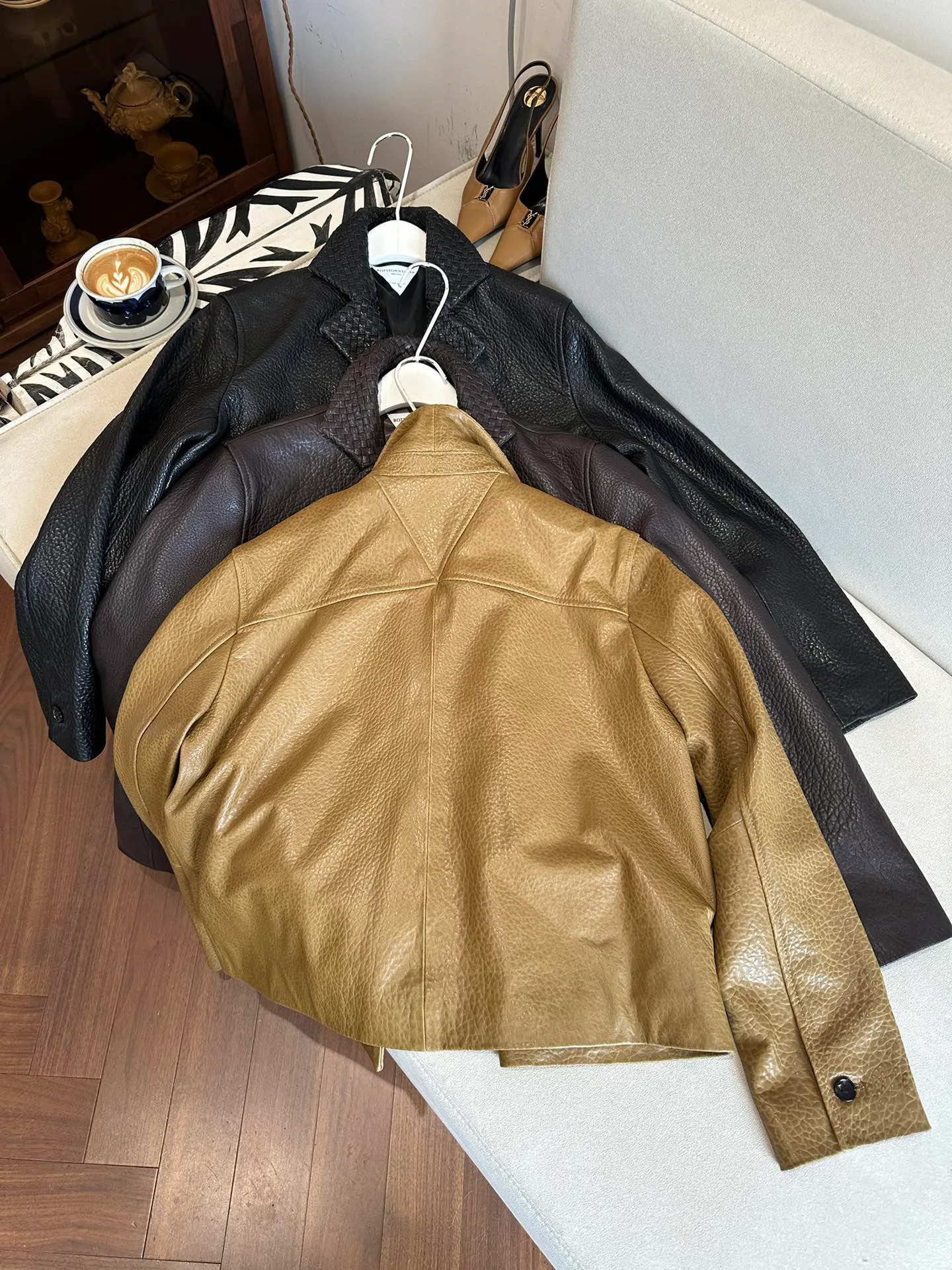 Кожаные Куртки И Дублёнки Женские Bottega Veneta 5279967