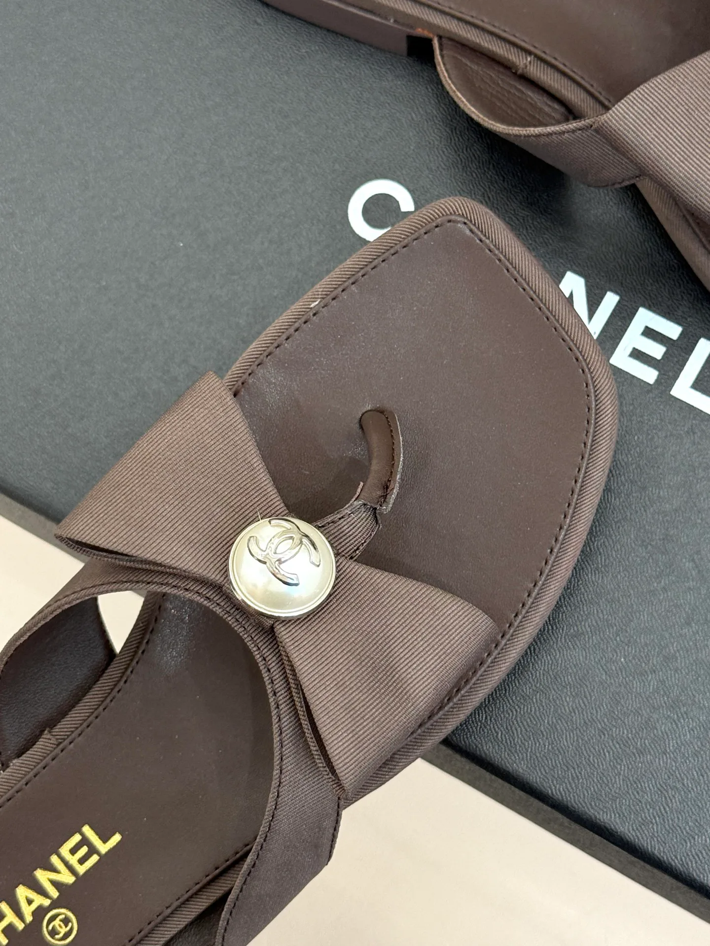 Шлепанцы Женские Chanel 16965751