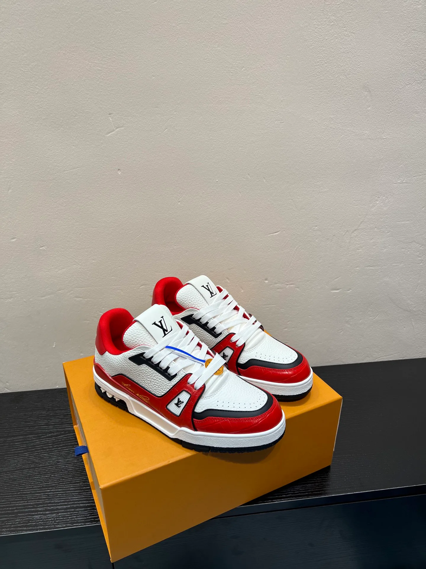 Кроссовки Женские Louis Vuitton 4541292