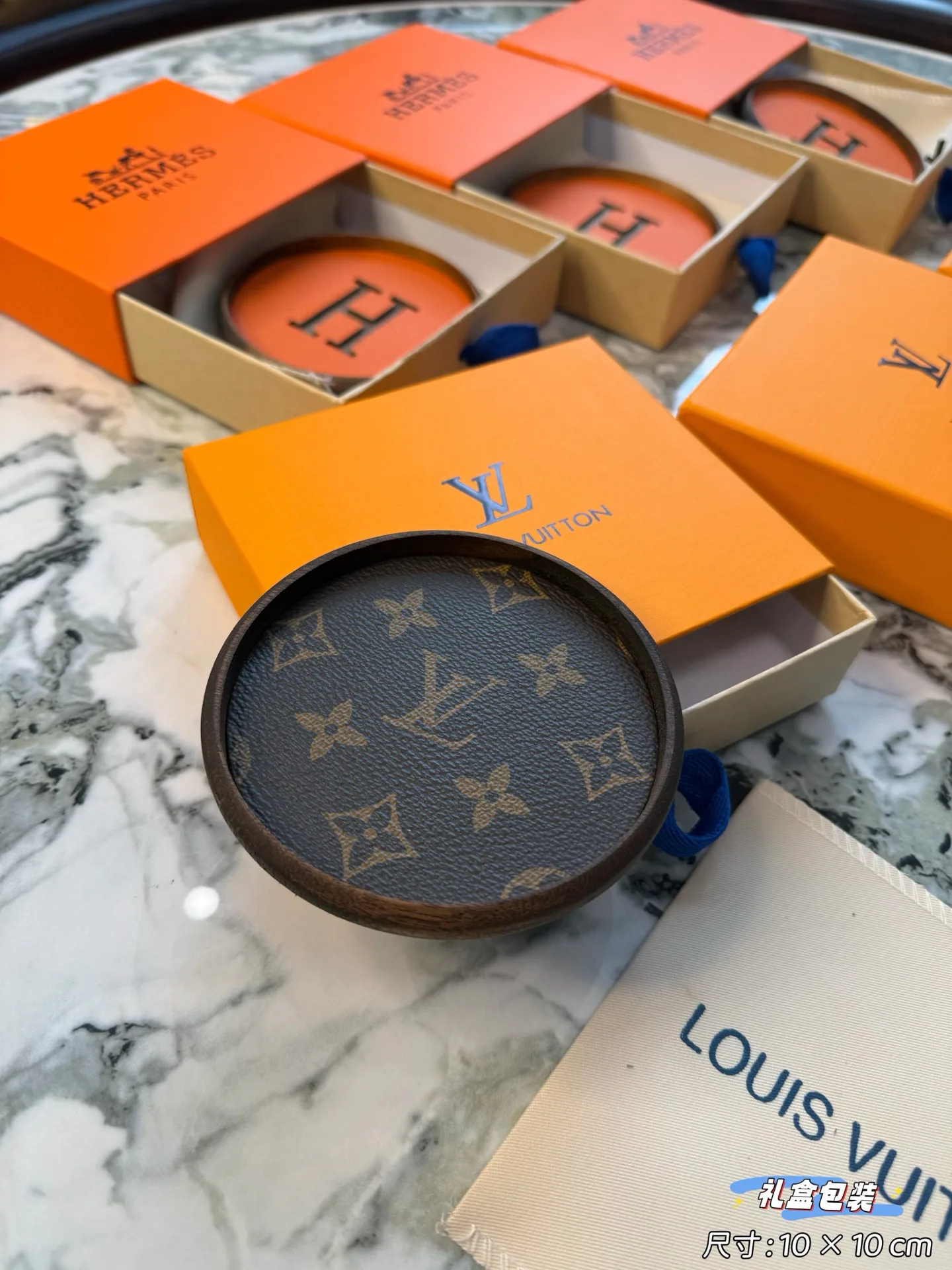 Посуда Louis Vuitton 1853382