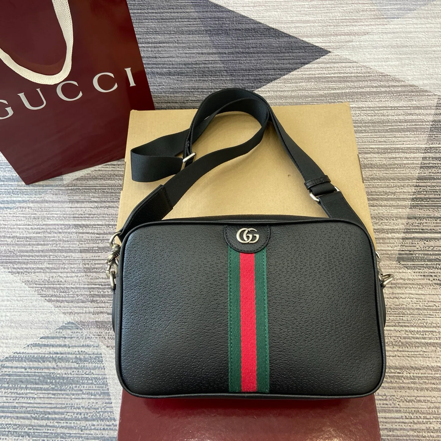 Классические Сумки Женские Gucci 9619397