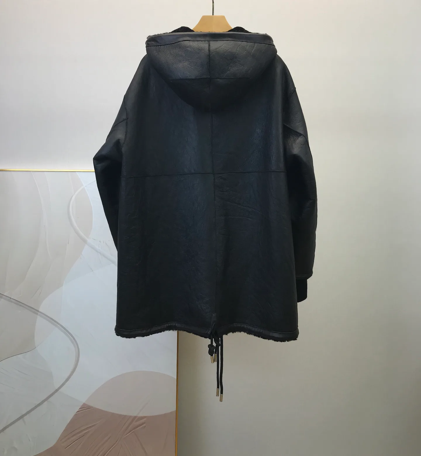 Кожаные Куртки И Дублёнки Женские Christian Dior 1694869