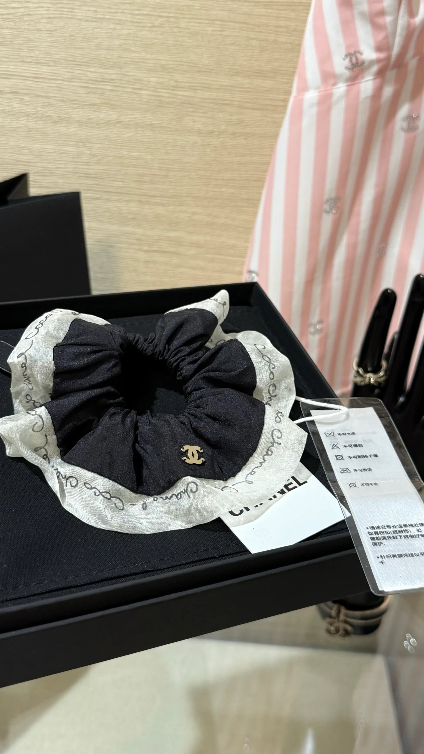 Платки Chanel 203819