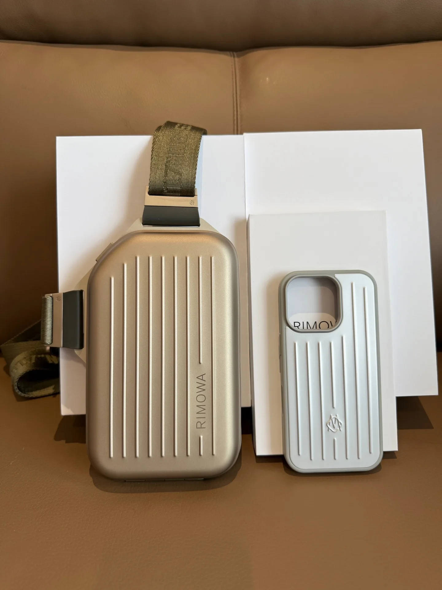 Сумки На Ремне Женские Rimowa 691066