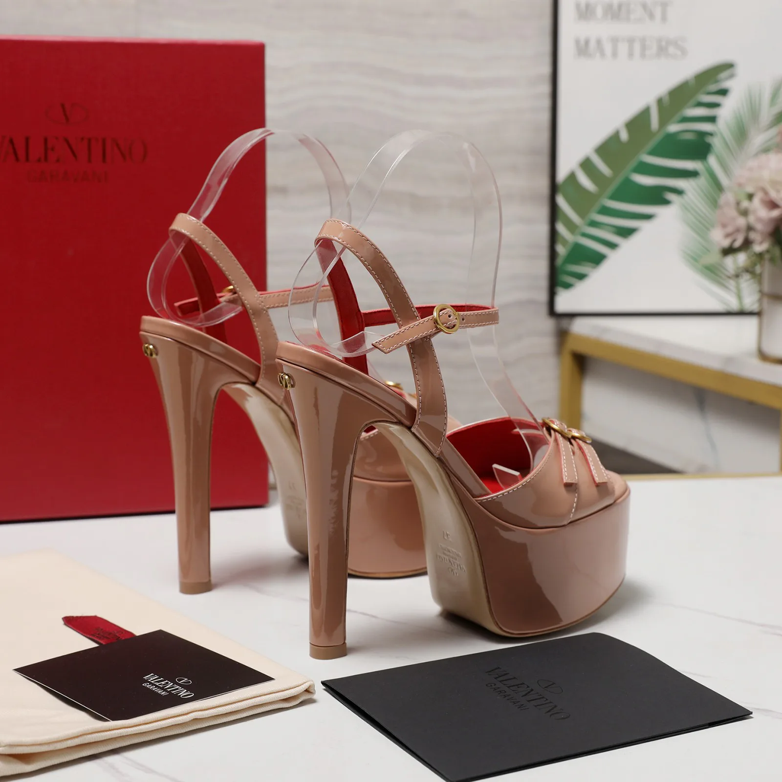 Босоножки Женские Valentino 13542424