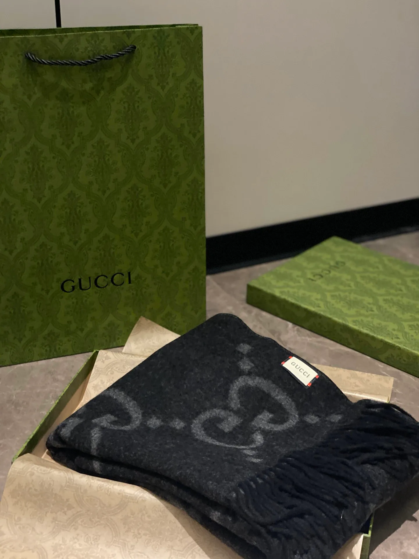 Шарфы Gucci 436114