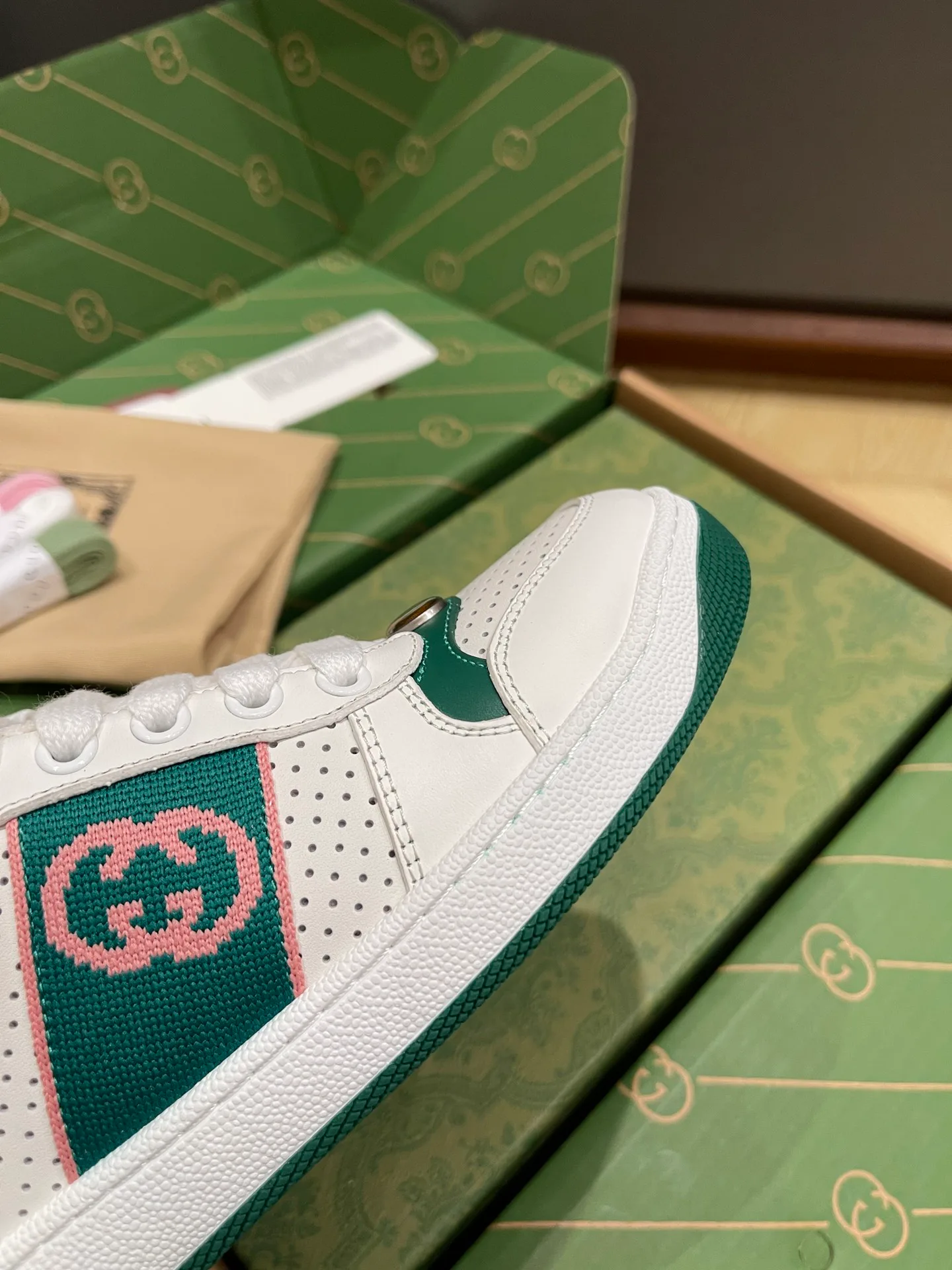 Кроссовки Женские Gucci 1331216