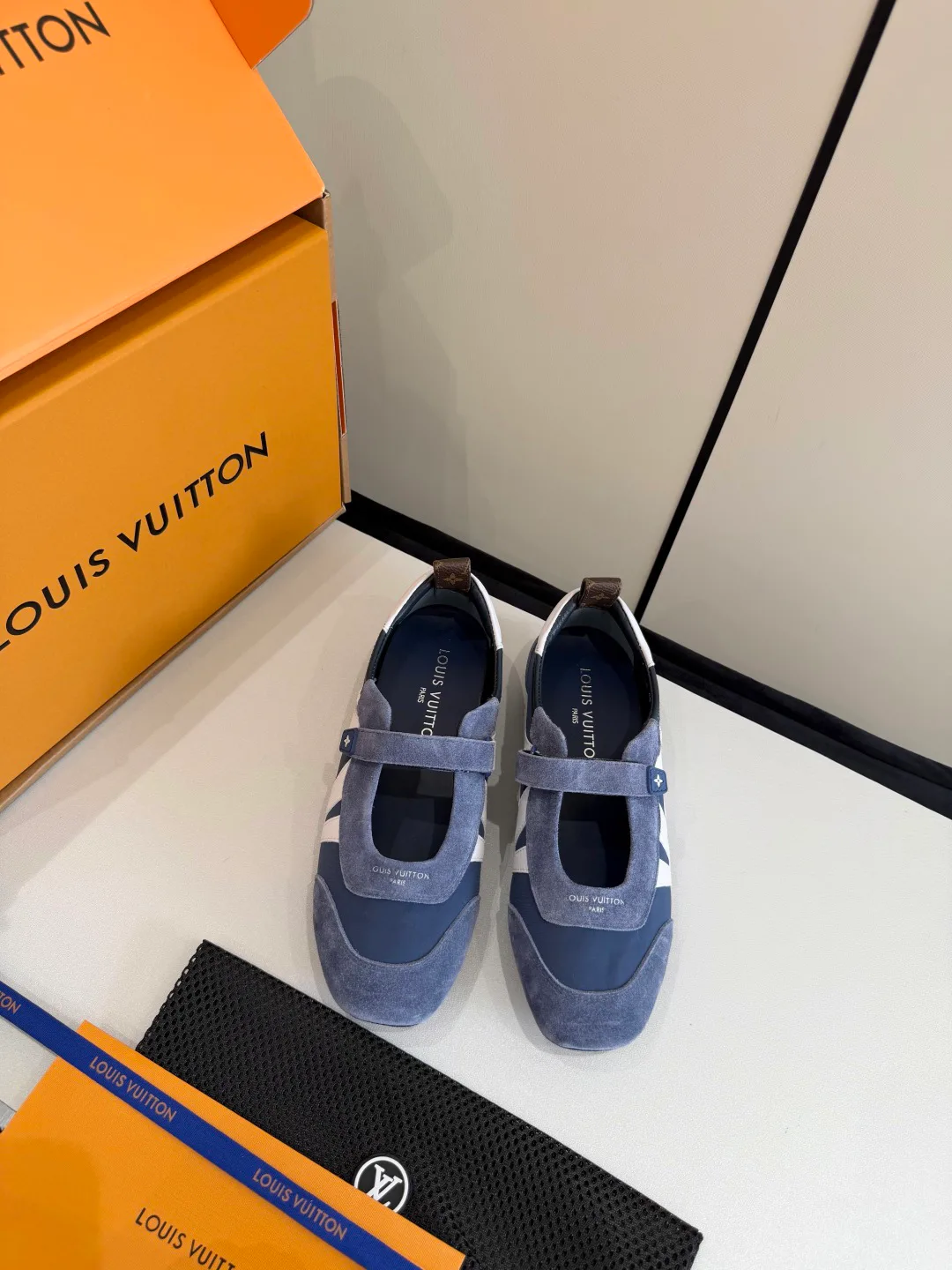 Туфли Женские Louis Vuitton 11440431