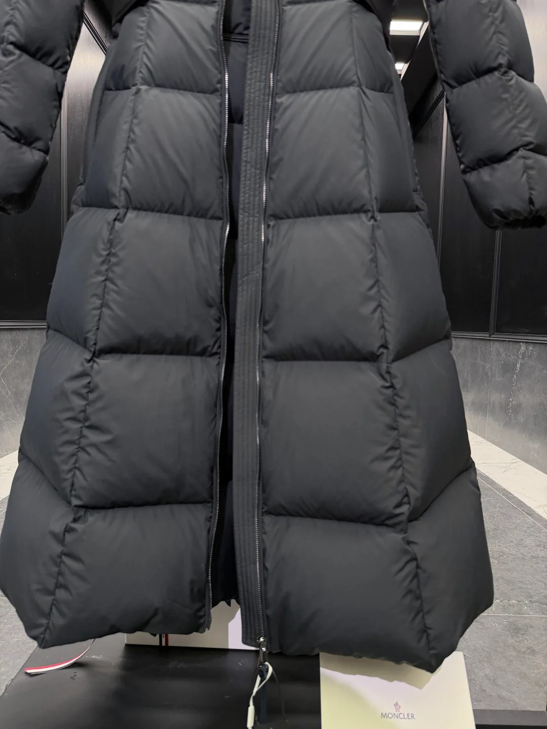Куртки И Пуховики Женские Moncler 19080357