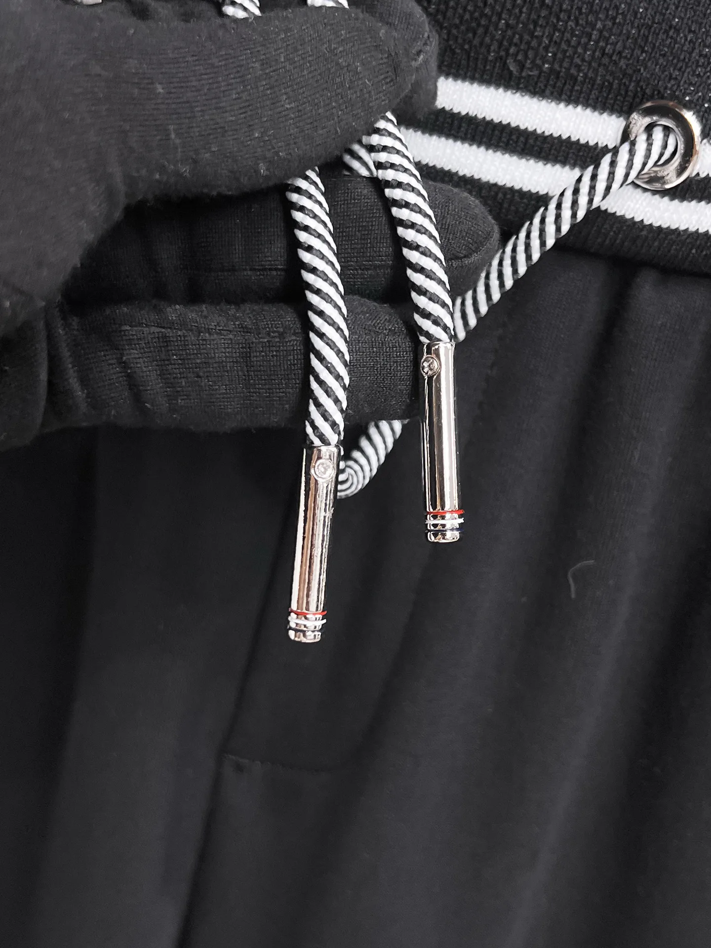 Шорты Мужские Moncler 13417634