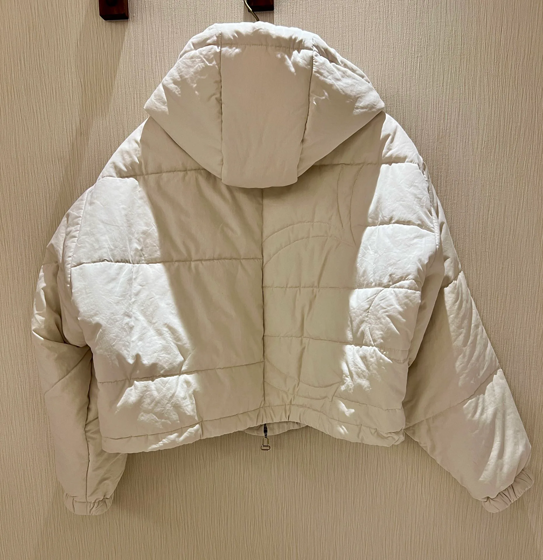 Куртки И Пуховики Женские Louis Vuitton 51180