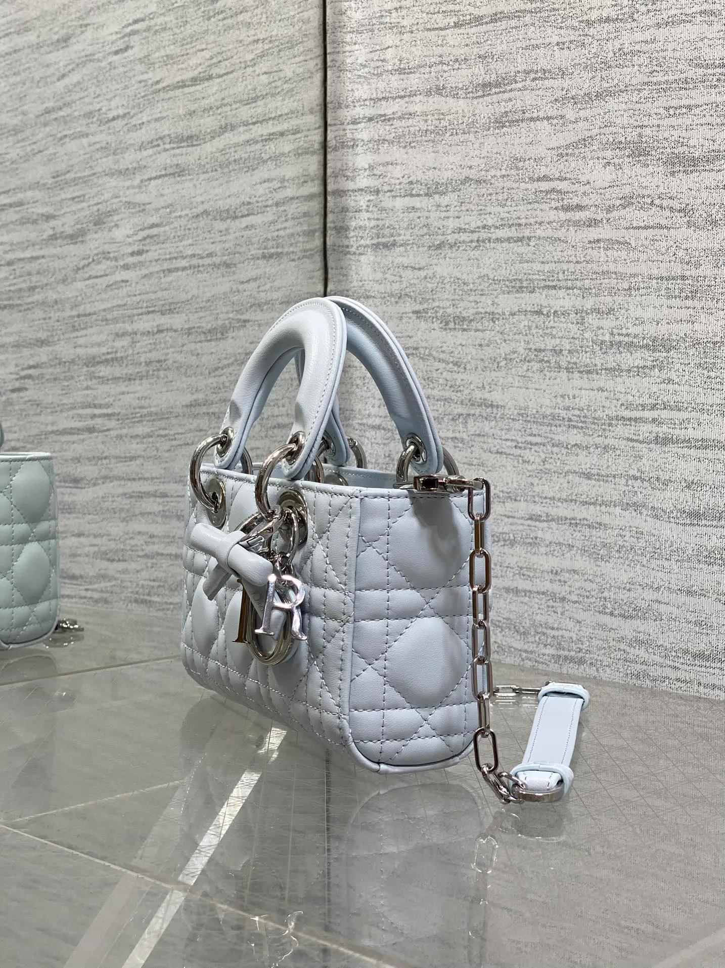 Классические Сумки Женские Christian Dior 13227172