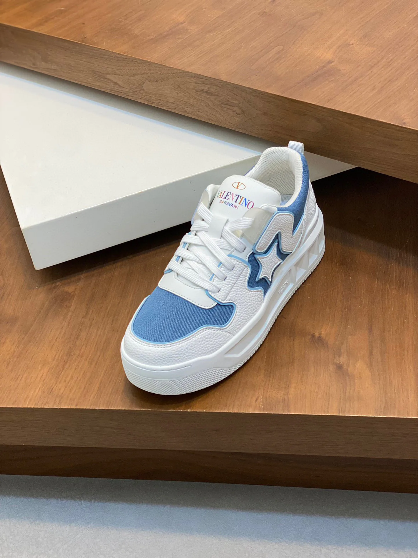 Кроссовки Мужские Valentino 476879