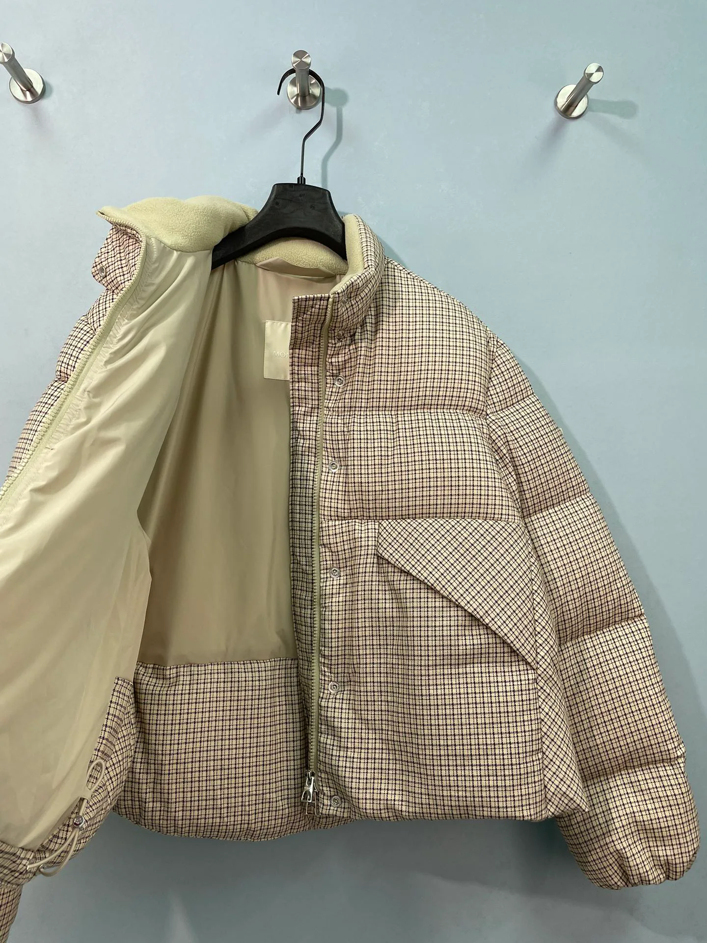 Куртки И Пуховики Женские Moncler 18662344