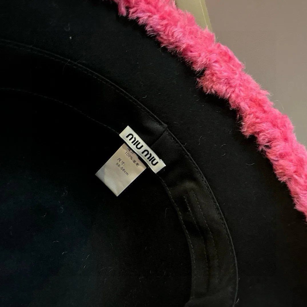Головные Уборы Miu Miu 8051