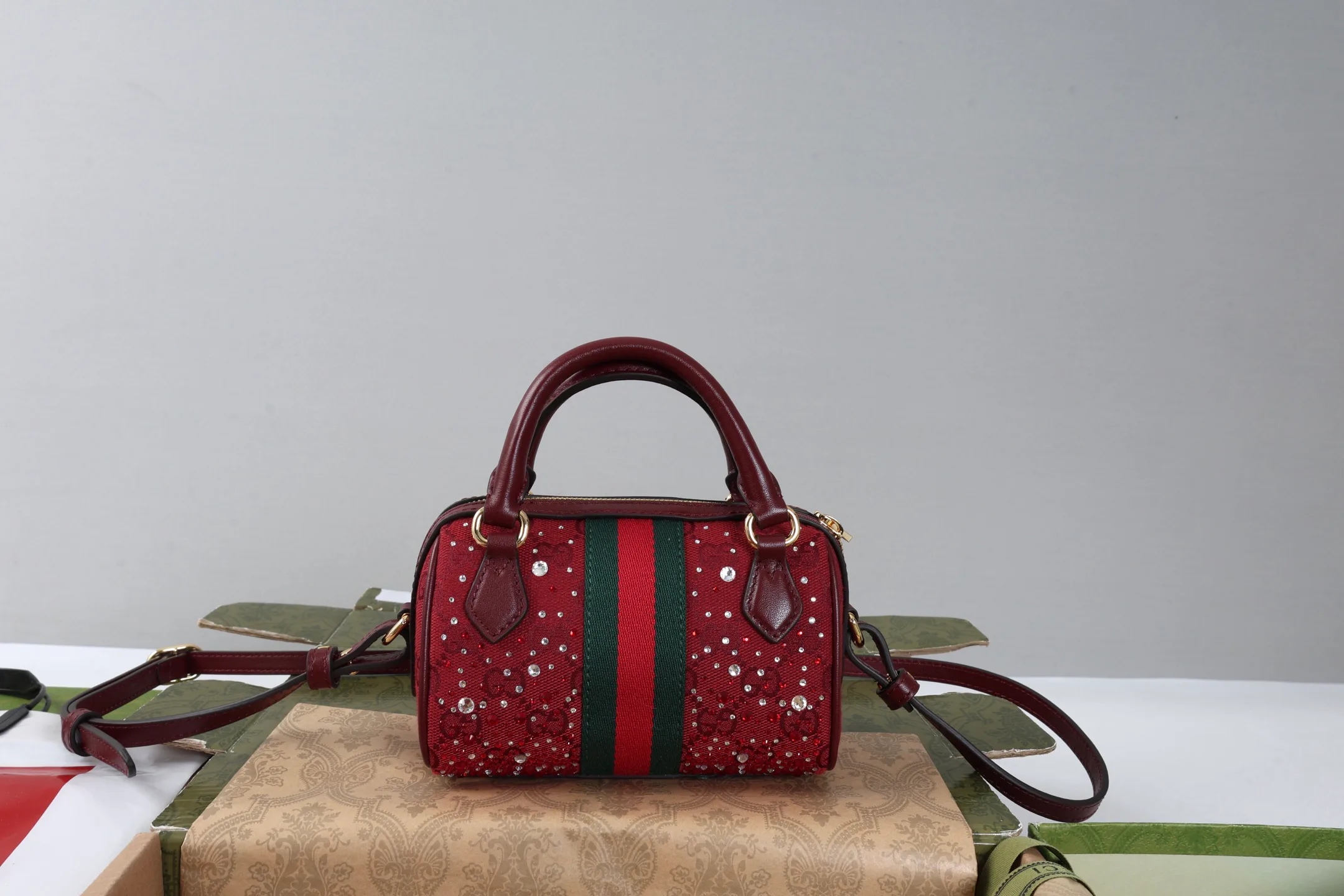 Классические Сумки Женские Gucci 2606377