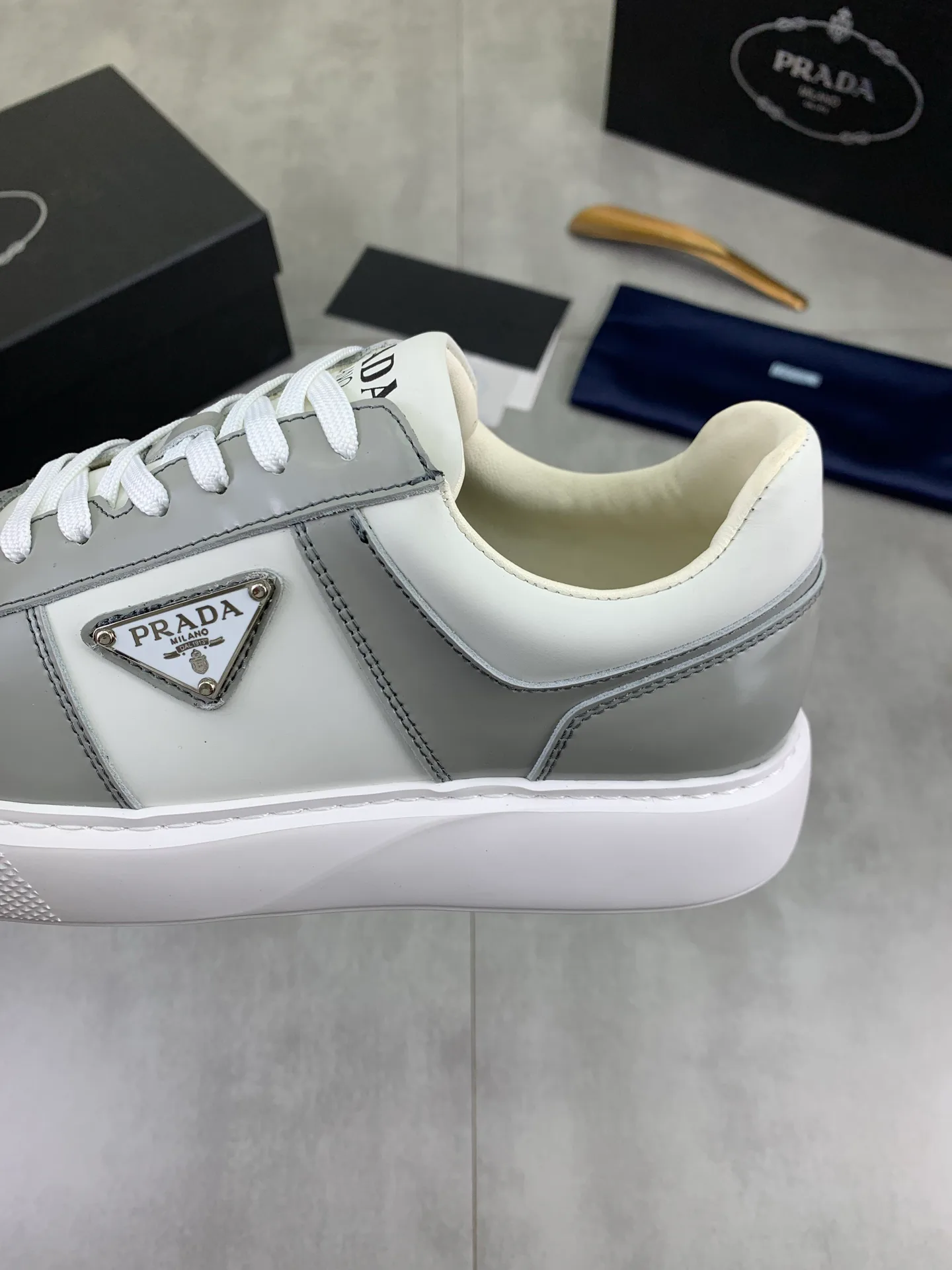 Кроссовки Мужские Prada 13428275