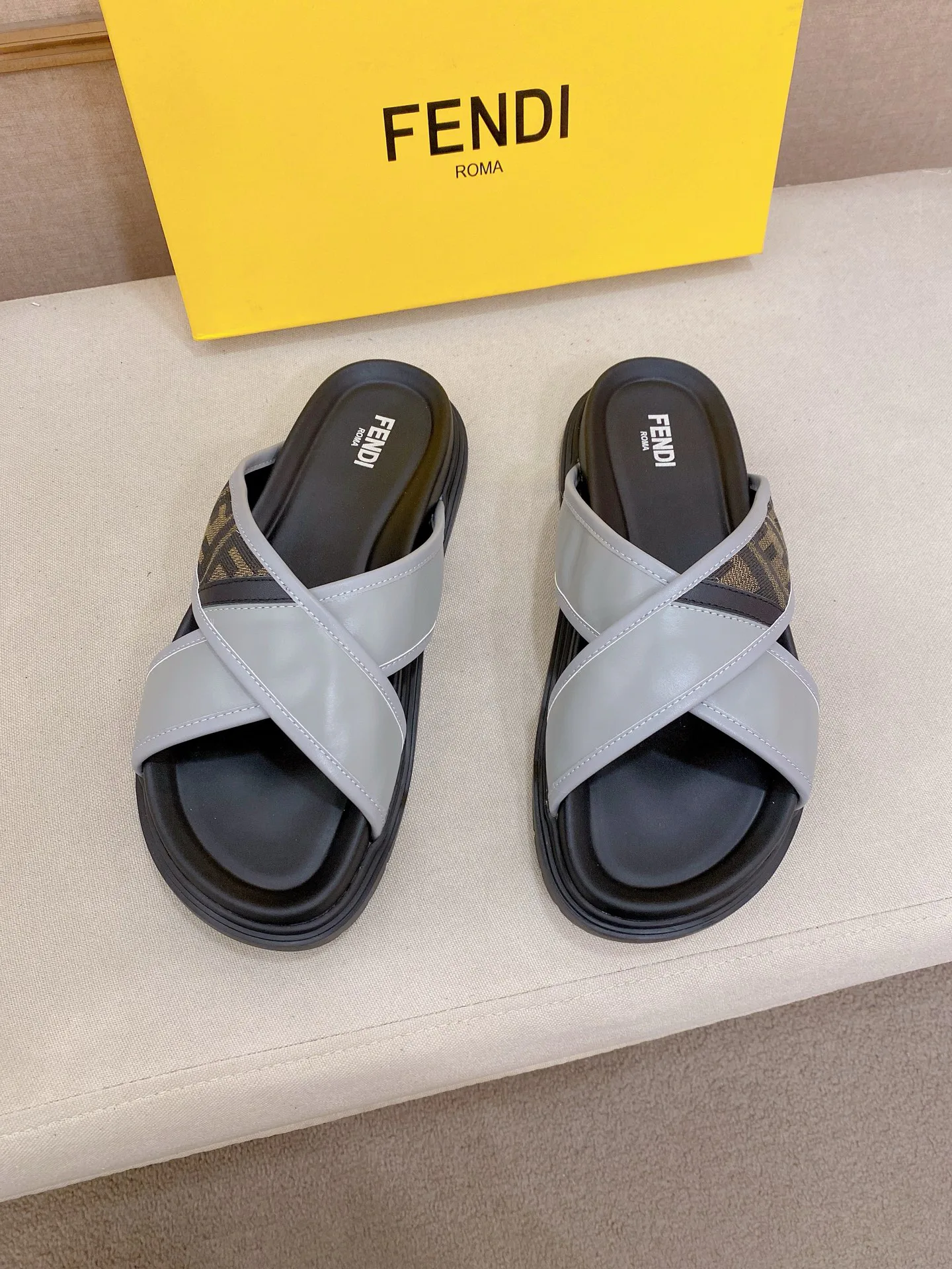 Шлепанцы Мужские Fendi 11776699
