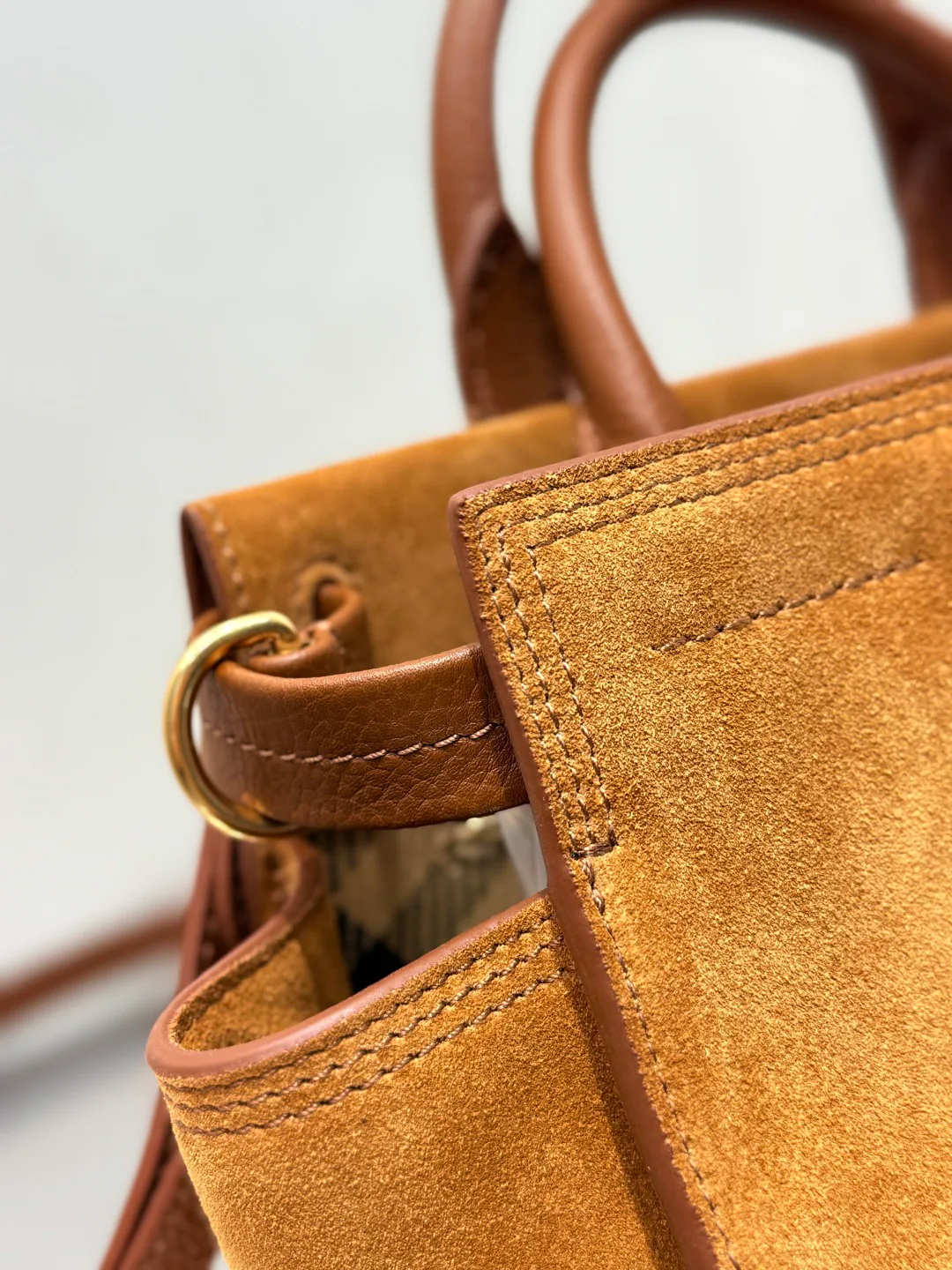 Классические Сумки Женские Burberry 11017443