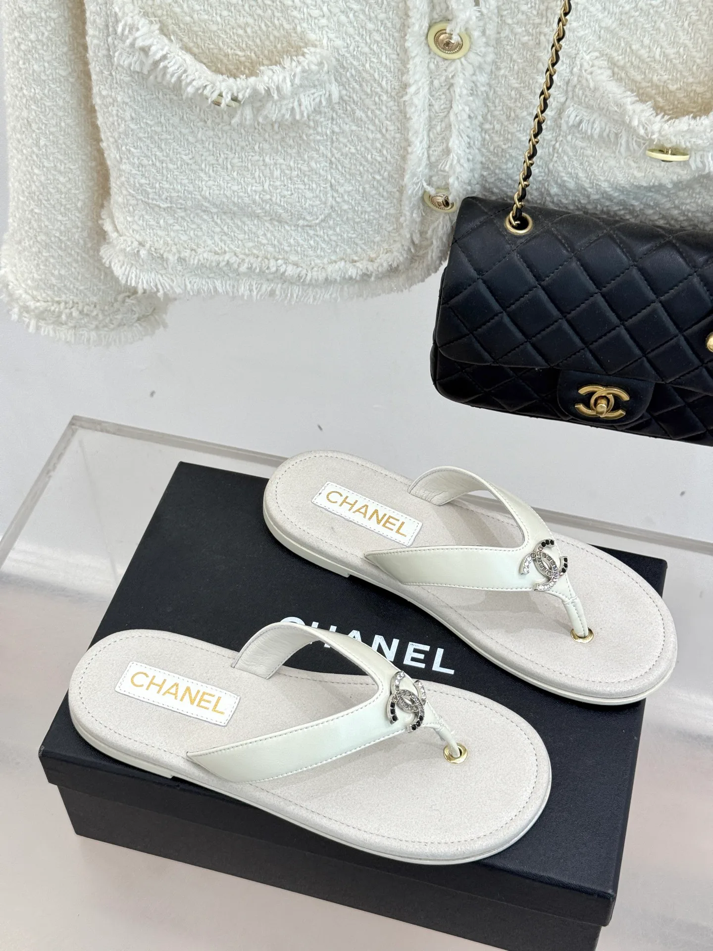 Шлепанцы Женские Chanel 3184103