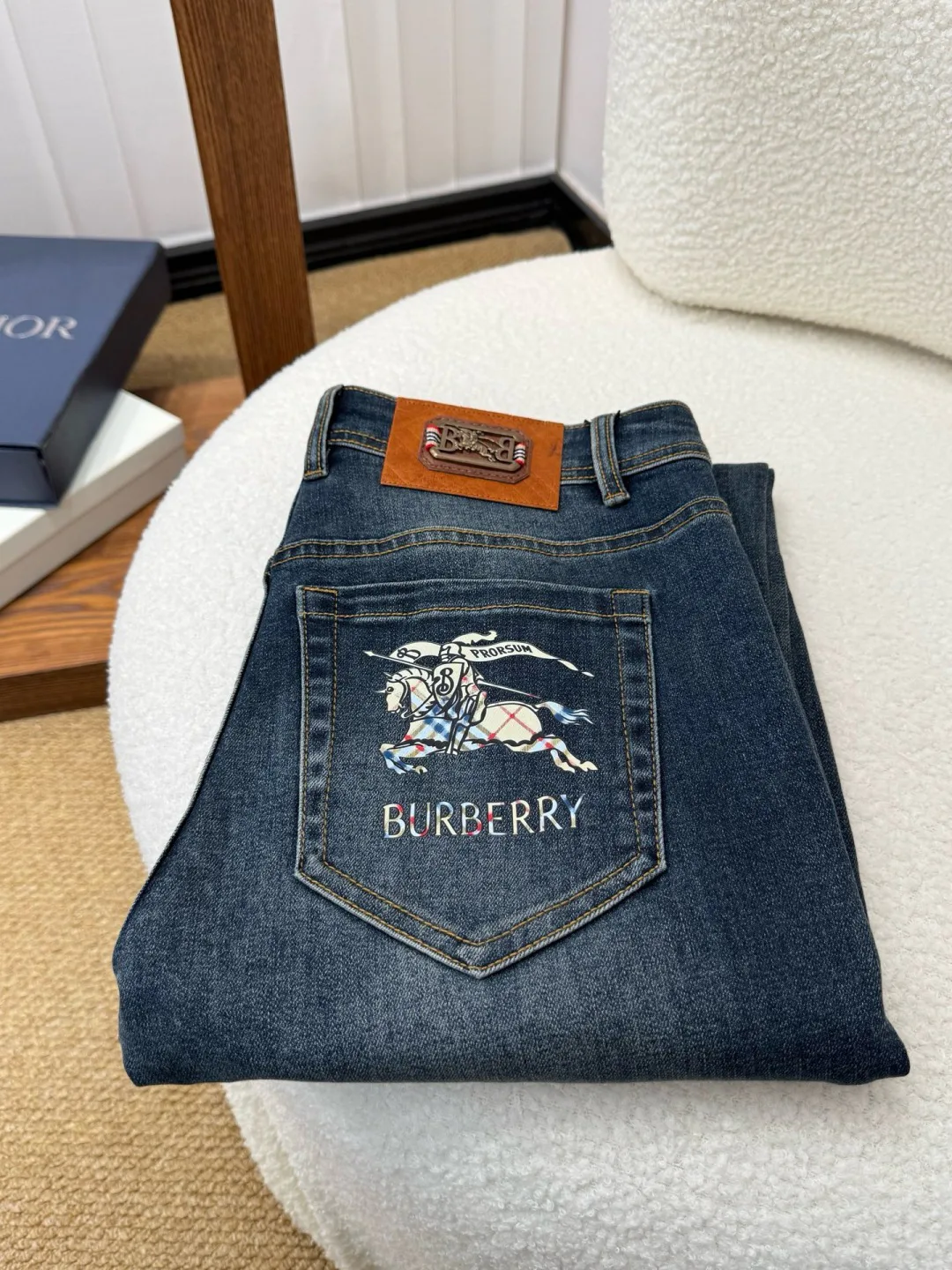 Джинсы Мужские Burberry 17037230