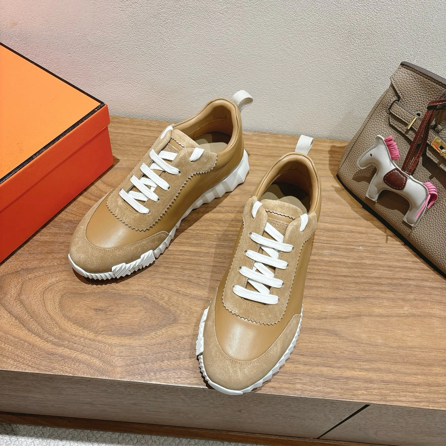 Кроссовки Женские Hermes 9915040