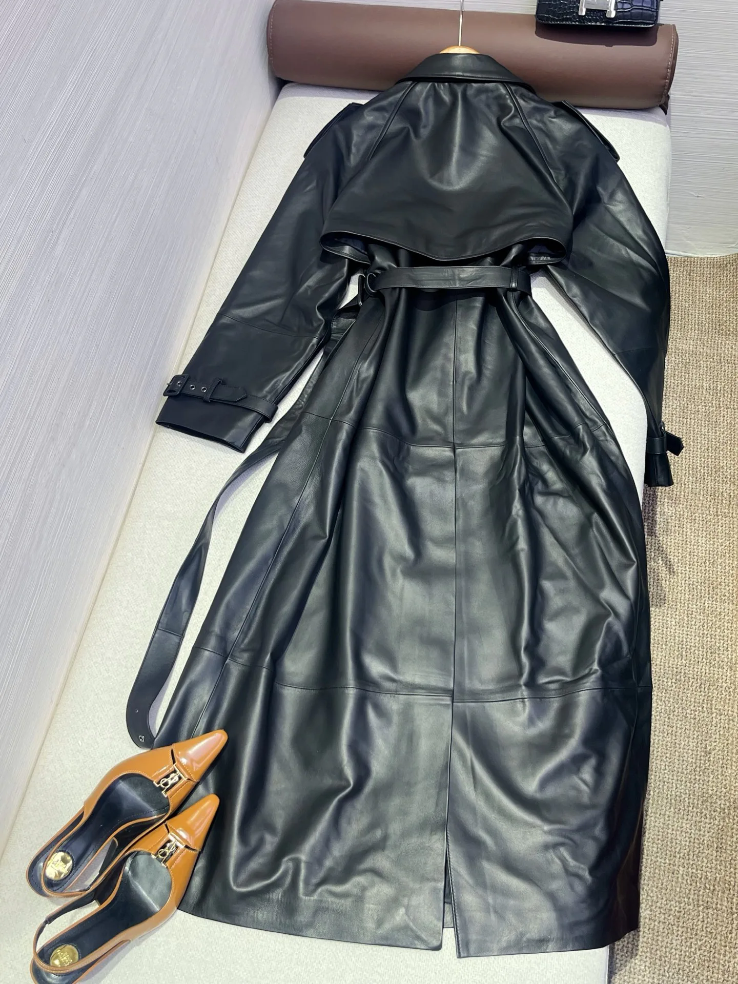 Кожаные Куртки И Дублёнки Женские Saint Laurent 18721291