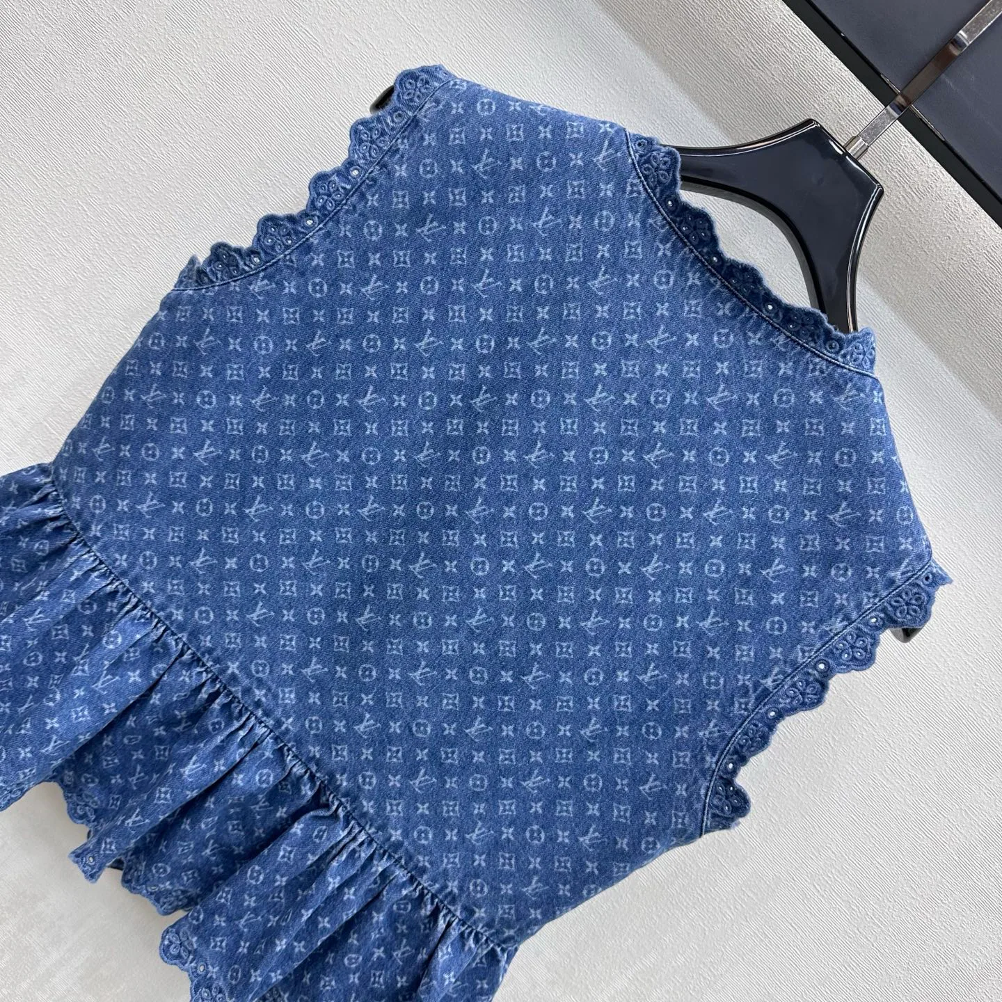 Жилеты Женские Louis Vuitton 17392648