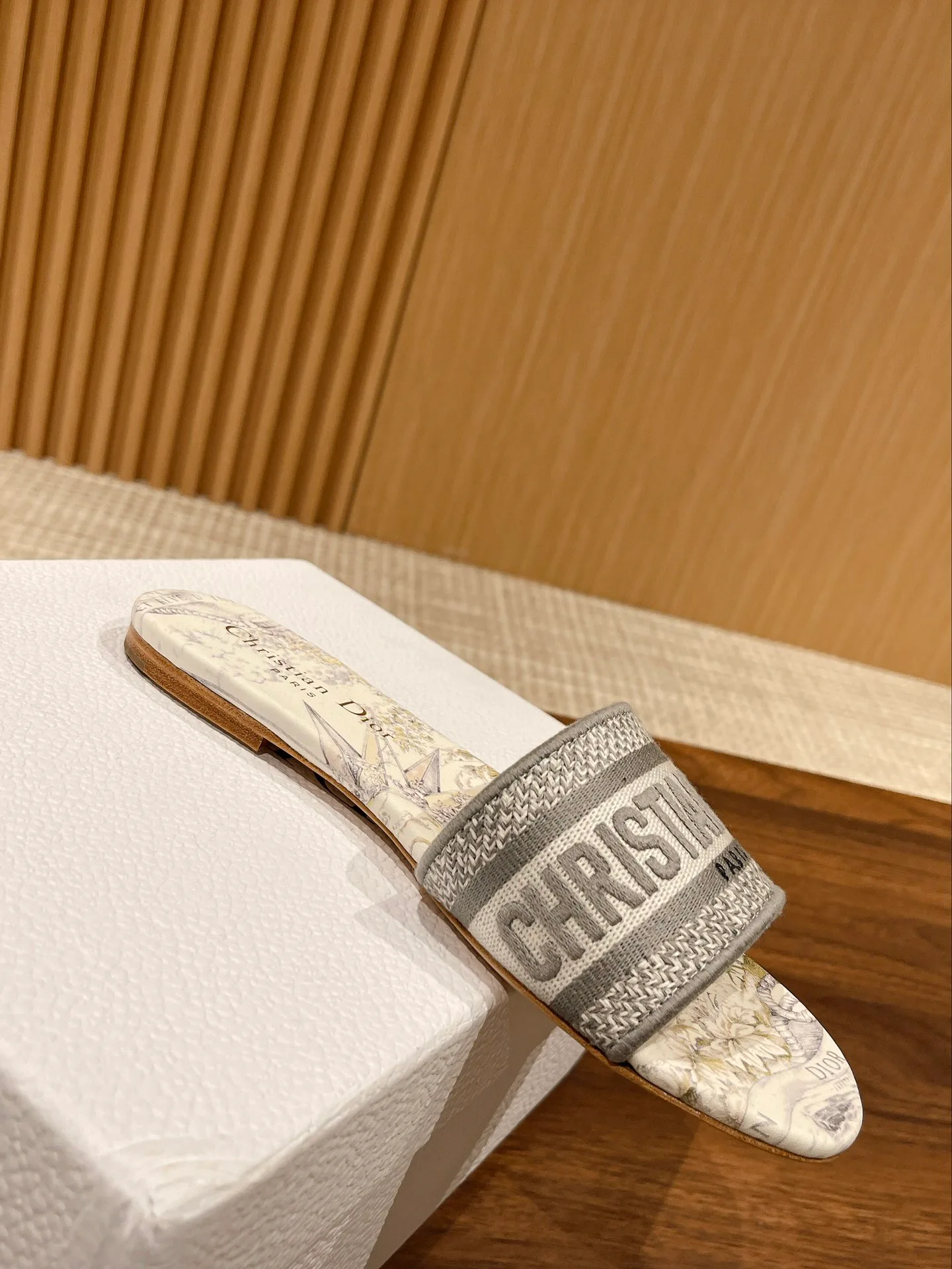 Шлепанцы Женские Christian Dior 11600062