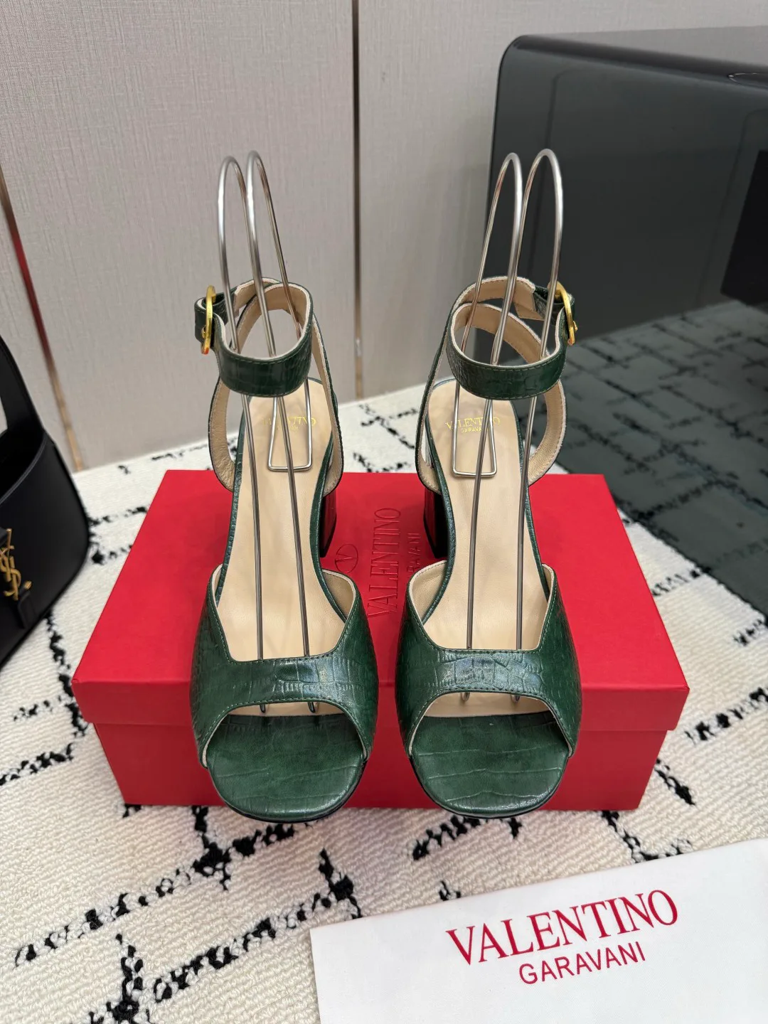 Босоножки Женские Valentino 18048995