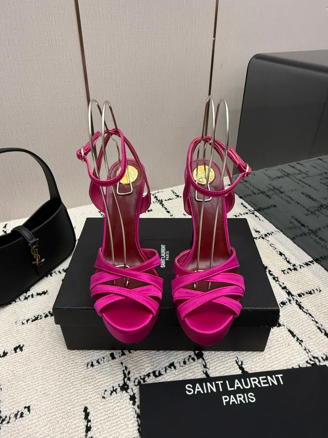 Босоножки Женские Saint Laurent 18049029