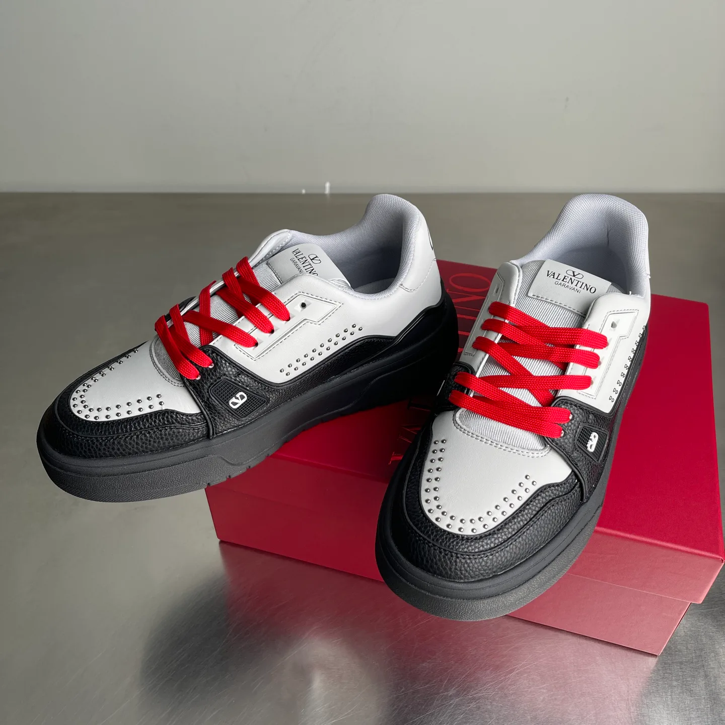 Кроссовки Женские Valentino 11576039